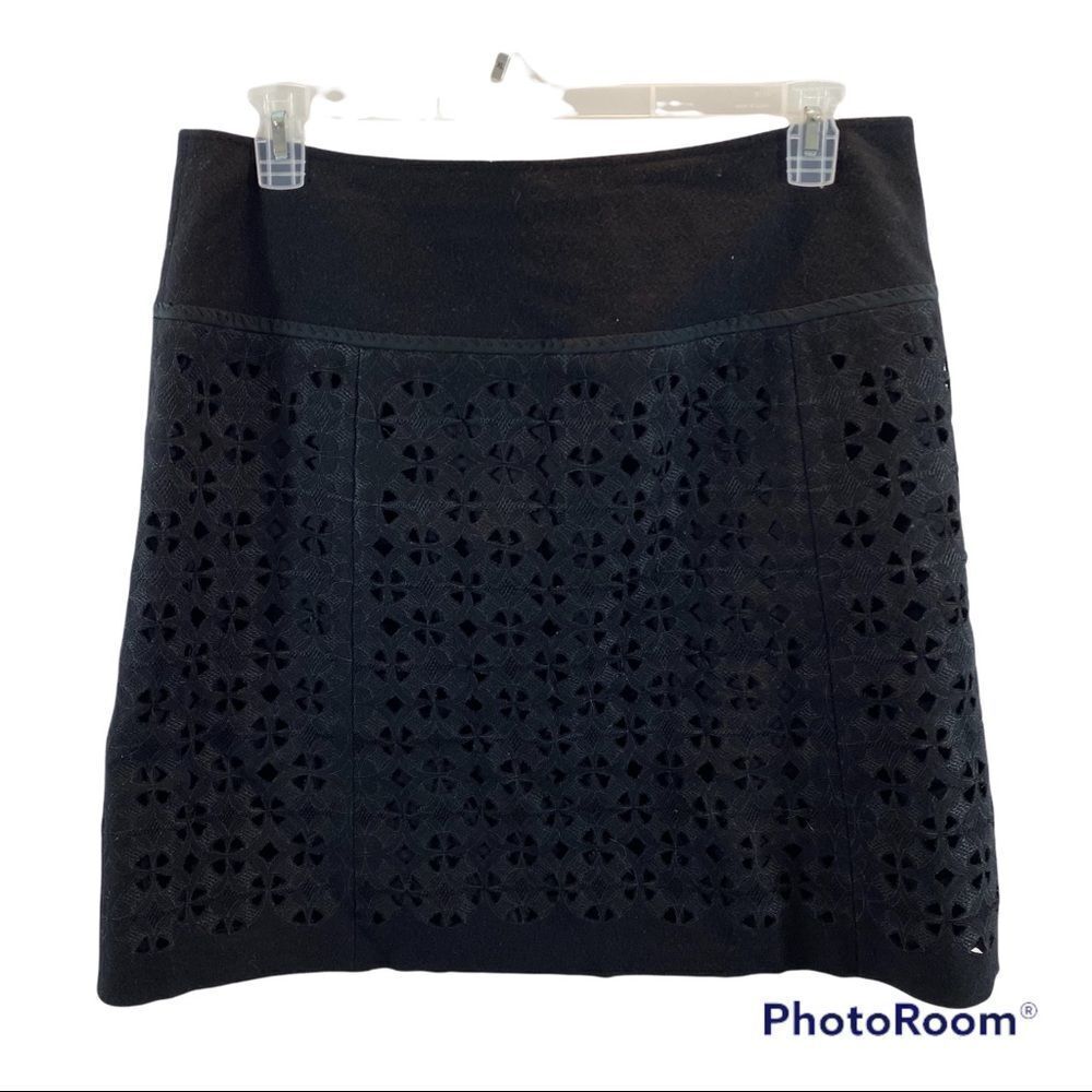 Peter Nygard Black Wool Blend Cut Out Black Mini Length Skirt Size‎ 14